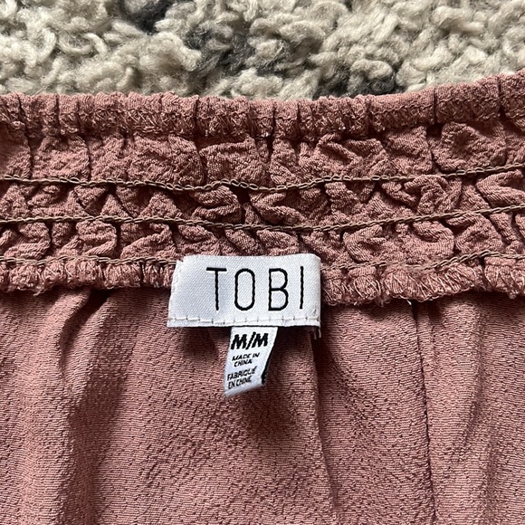 Tobi Dusty Pink Off Shoulder Crop - Size M - Picture 3 of 6